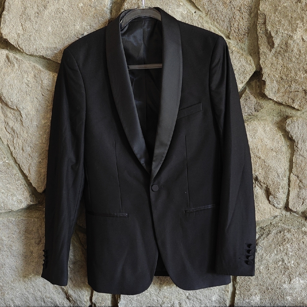 French Connection Black Tuxedo Shawl Collar